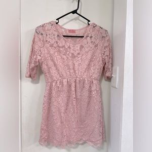 Hello Miz size M pink lace top